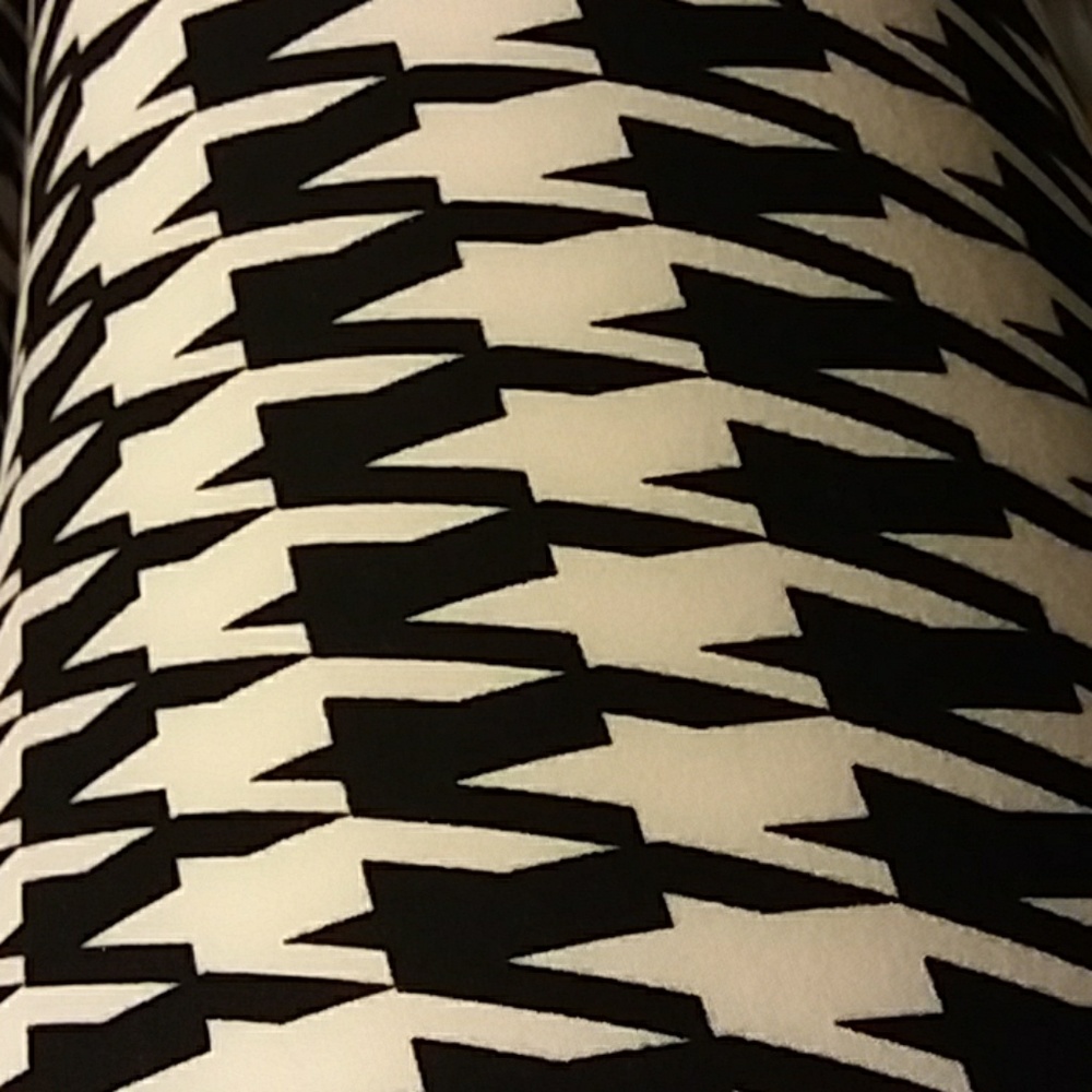 PLUS size herringbone houndstooth leggings 27" - Picture 6 of 6